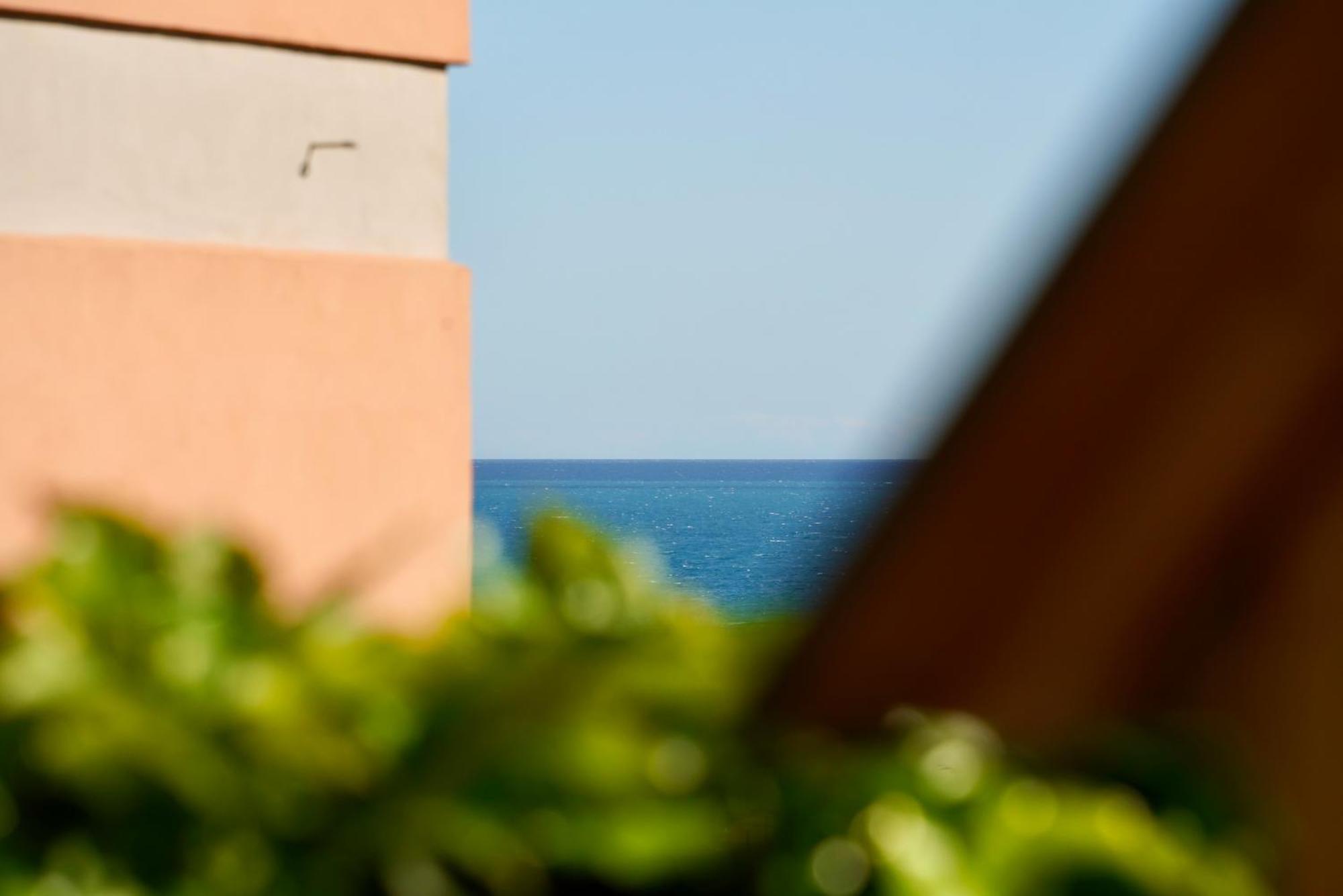Отель Starsbox Jacuzzi Privata E Piscina Vista Mare Челле-Лигуре Экстерьер фото